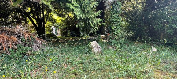  Land in Saint-Ouen-les-Vignes, France No. 249911 3