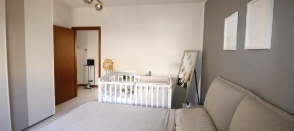 Apartamento T2 em Colle di Val d'Elsa, Italy N.º 358808 6