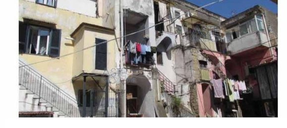 Квартира с 4 комнатами в Неаполь, Италия № 9965 5