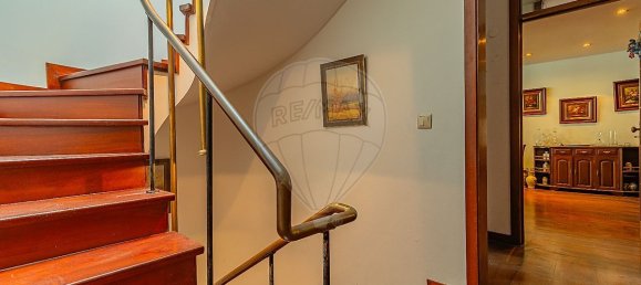 6 bedrooms House in Matosinhos, Portugal No. 188265 9