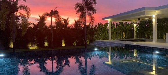 4 bedrooms Villa in Pattaya, Thailand No. 12720 13