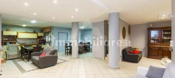 Villa T5 em Bari, Italy N.º 77731 27