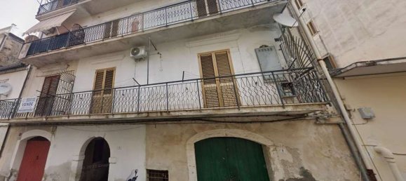 7 rooms Apartment in Paola, Italy No. 186443 13