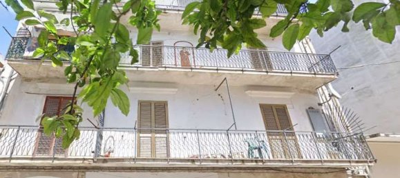 7 rooms Apartment in Paola, Italy No. 186443 22