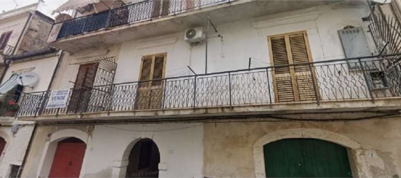 7 rooms Apartment in Paola, Italy No. 186443 17