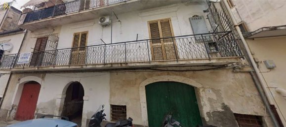 7 rooms Apartment in Paola, Italy No. 186443 33