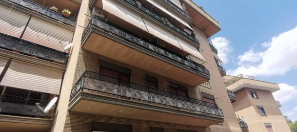 1 chambre Appartement à Rome, Italy No. 311212 18