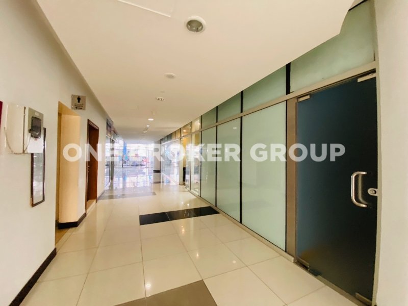 200.8m² Shop in Dubai, UAE No. 1619