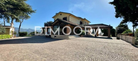 5 rooms Villa in Mentana, Italy No. 152283 6