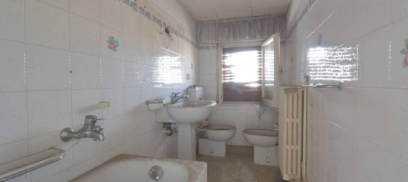 4 rooms House in Cesenatico, Italy No. 21541 17