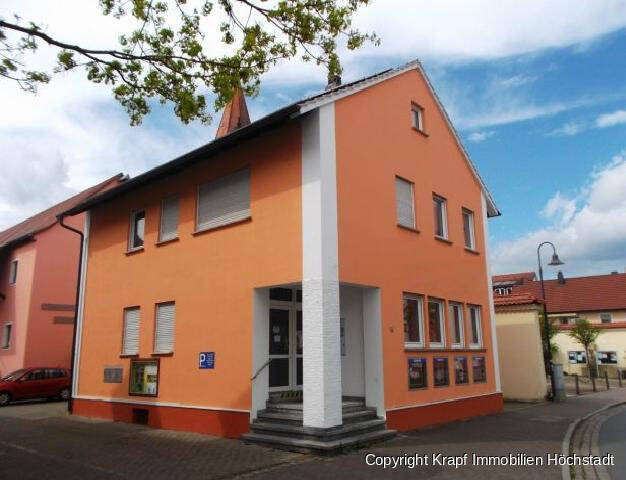 Здание с 6 комнатами в Эрланген-Хёхштадт, Германия № 368066