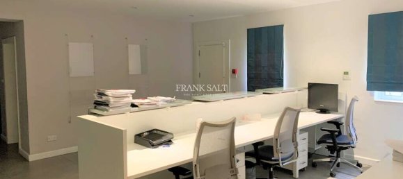 240m² Office in Valletta, Malta No. 12273 5