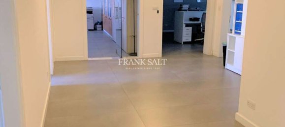 240m² Office in Valletta, Malta No. 12273 17