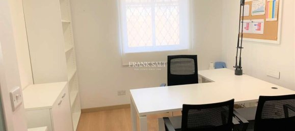 240m² Office in Valletta, Malta No. 12273 15
