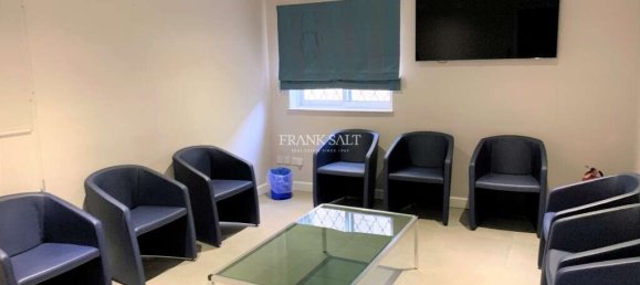 240m² Office in Valletta, Malta No. 12273 7