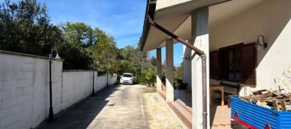 Villa de 6 habitaciónes en San Giovanni Teatino, Italy No. 278123 14