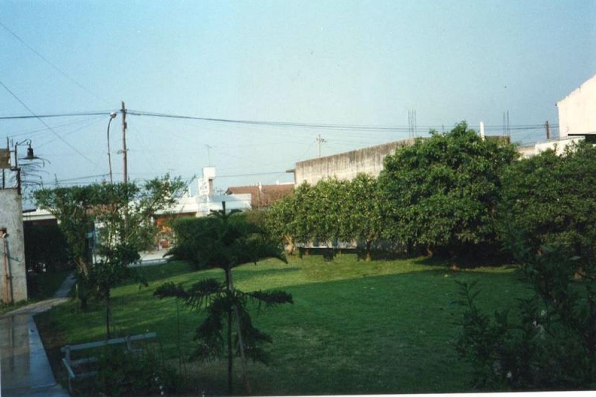 2 bedrooms House in Malvinas Argentinas, Argentina No. 61809