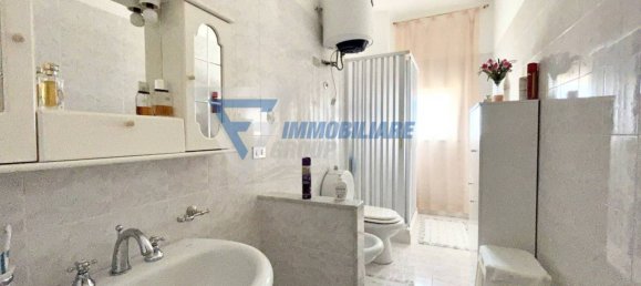 3 Schlafzimmer Wohnung in Priolo Gargallo, Italy, Nr. 291683 6