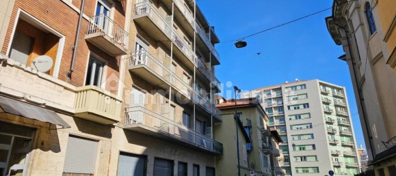 1 bedroom Apartment in Turin, Italy No. 49346 27