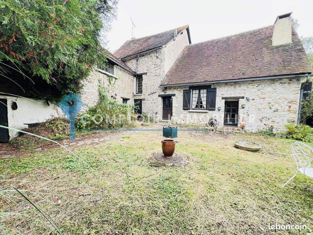 2 bedrooms House in Auneau, France No. 233616