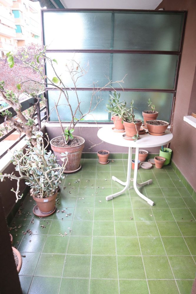 Apartamento de 4 dormitorios en Cerdanyola del Vallès, Spain No. 230832