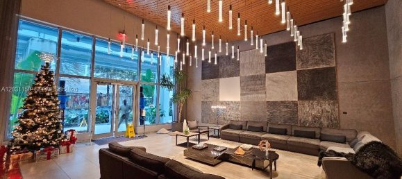 49.33 m² propiedad comercial en alquiler en Miami, Miami-Dade, Florida, USA № 614924 8