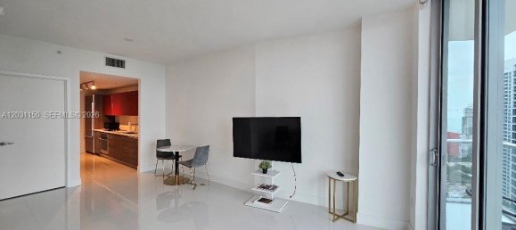 49.33 m² propiedad comercial en alquiler en Miami, Miami-Dade, Florida, USA № 614924 10