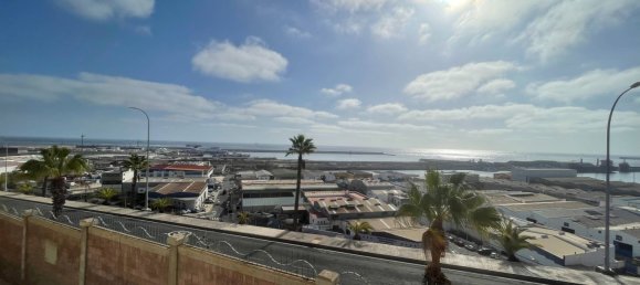 Office in Las Palmas De Gran Canaria, Spain No. 72823 2