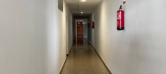 Office in Las Palmas De Gran Canaria, Spain No. 72823 25