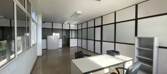Office in Las Palmas De Gran Canaria, Spain No. 72823 13