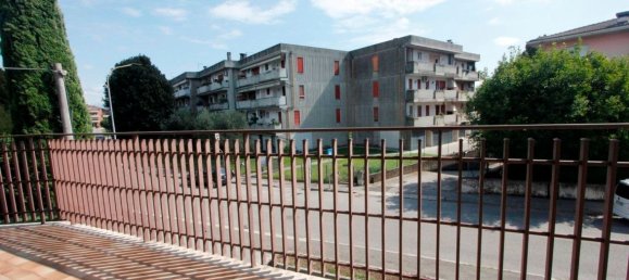 3 chambres Appartement à Dueville, Italy No. 359766 9