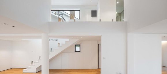 5 bedrooms Villa in Cascais, Portugal No. 208864 6