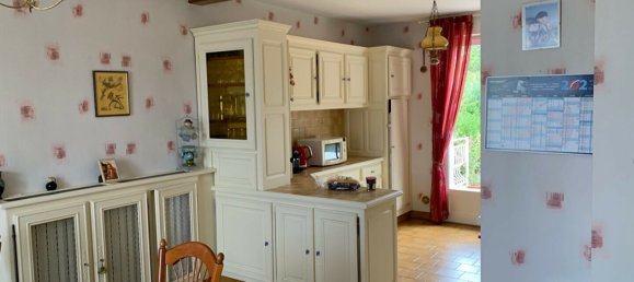 3 bedrooms House in Bonchamp-les-Laval, France No. 357780 2