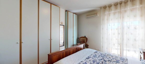 4 rooms Penthouse in Bastia Umbra, Italy No. 89230 16