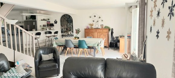 5 Schlafzimmer Haus in Plaisir, France, Nr. 361059 3