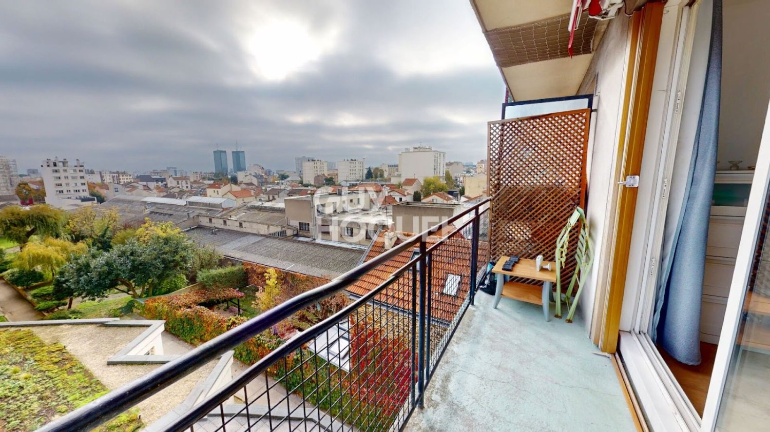 3 bedrooms Apartment in Les Lilas, France No. 161909