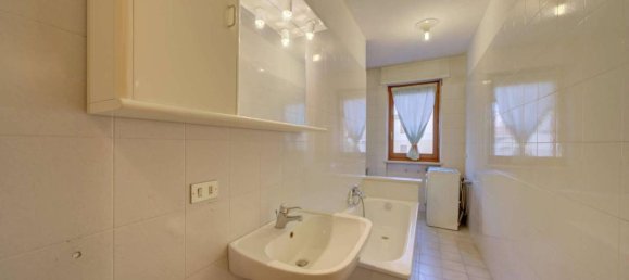 5 rooms Apartment in Grugliasco, Italy No. 30341 25