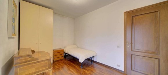 5 rooms Apartment in Grugliasco, Italy No. 30341 20