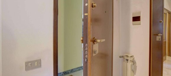 5 rooms Apartment in Grugliasco, Italy No. 30341 31