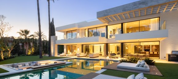 6 bedrooms Villa in Marbella, Spain No. 106228 28