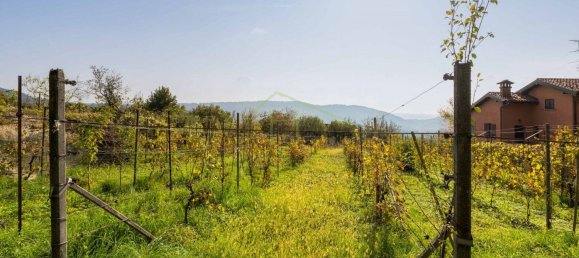 Земельный участок 1100м² в Тавернерио, Италия № 167705 2