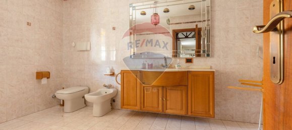 Villa de 9 habitaciónes en Varese, Italy No. 236103 26