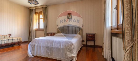 Villa de 9 habitaciónes en Varese, Italy No. 236103 23