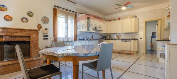 Villa de 9 habitaciónes en Varese, Italy No. 236103 12