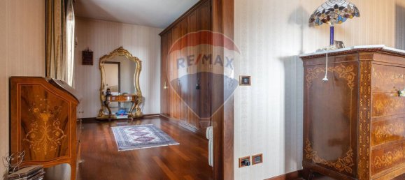 Villa de 9 habitaciónes en Varese, Italy No. 236103 24