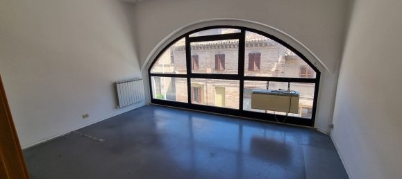 220m² Office in Castelfidardo, Italy No. 345859 3