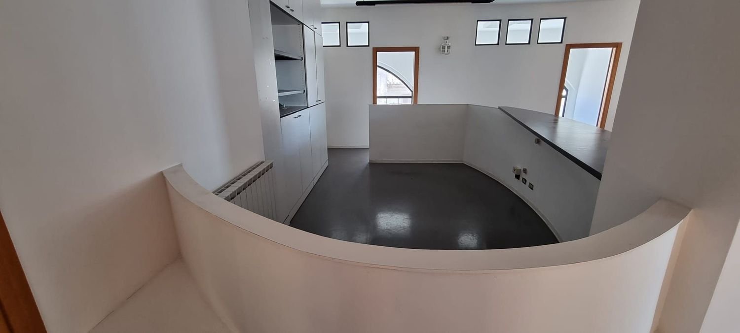 220m² Office in Castelfidardo, Italy No. 345859