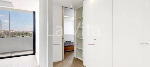 3 bedrooms Villa in Oeiras, Portugal No. 170522 10