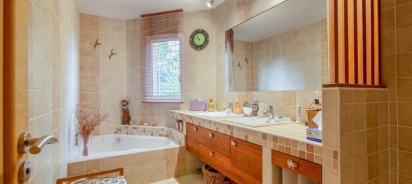 Вилла с 4 спальнями в Монтегю-сюр-Сав, Франция № 344936 5