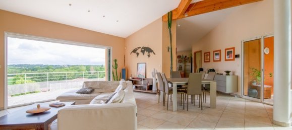 Вилла с 4 спальнями в Монтегю-сюр-Сав, Франция № 344936 2